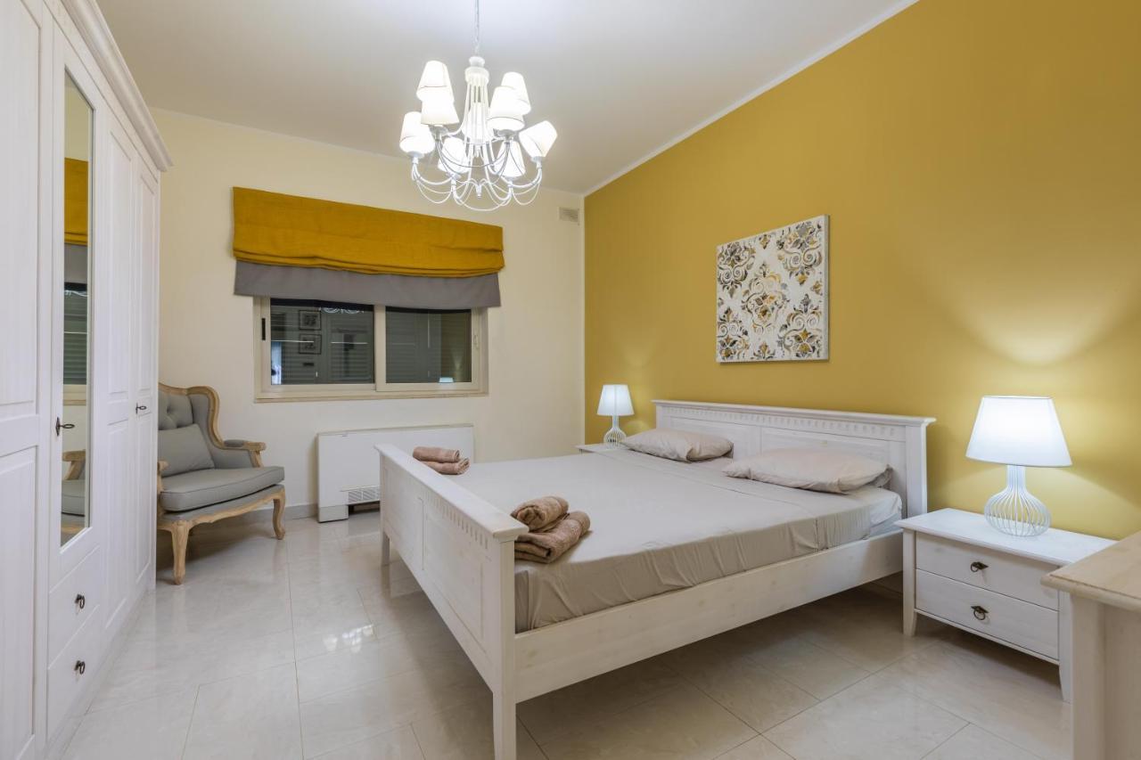 Villa Palma - Sunset Sea Views With Pool, Jacuzzi, Sauna And Games Room Mellieha Exterior foto