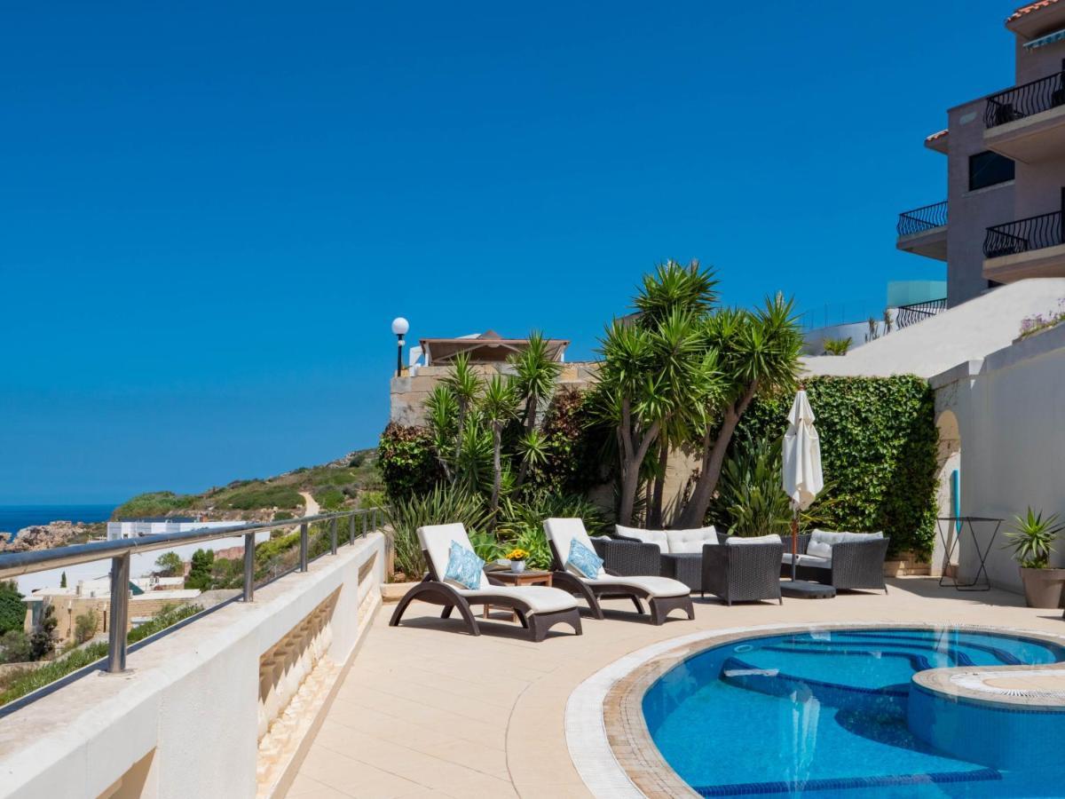 Villa Palma - Sunset Sea Views With Pool, Jacuzzi, Sauna And Games Room Mellieha Exterior foto