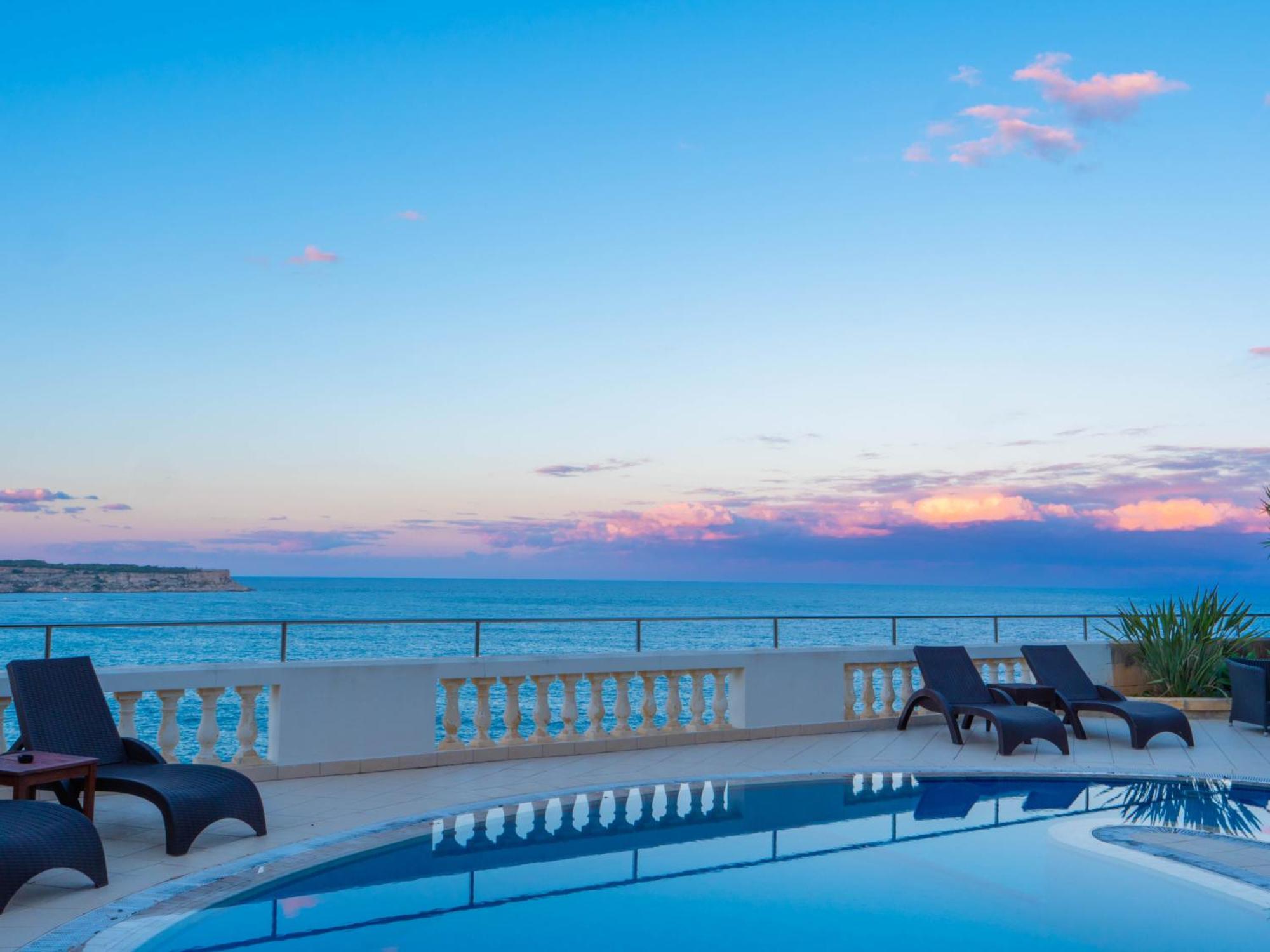 Villa Palma - Sunset Sea Views With Pool, Jacuzzi, Sauna And Games Room Mellieha Exterior foto