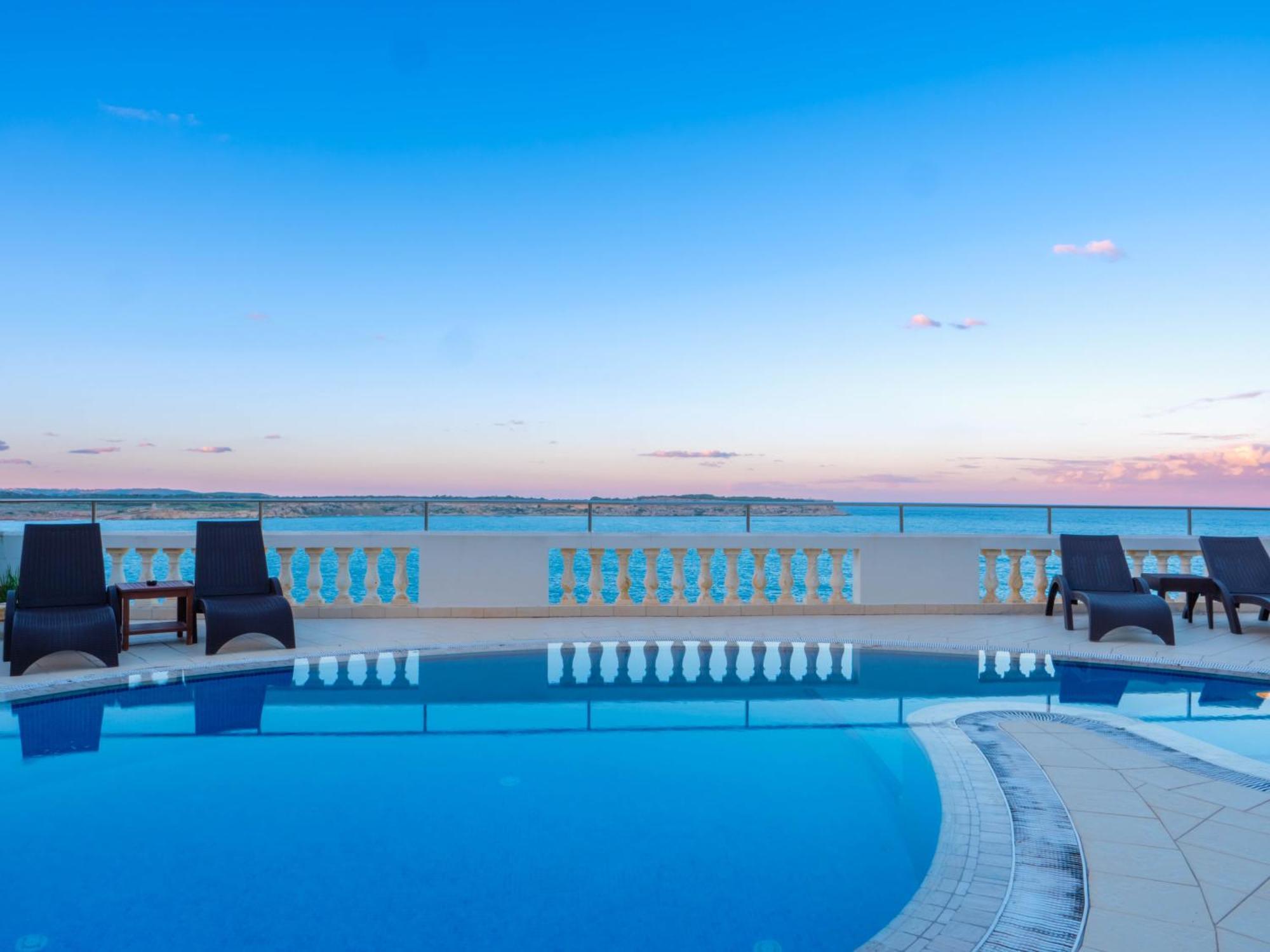 Villa Palma - Sunset Sea Views With Pool, Jacuzzi, Sauna And Games Room Mellieha Exterior foto